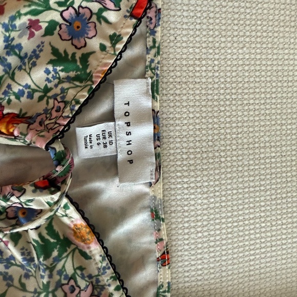 Floral String Top - Picture 3 of 5